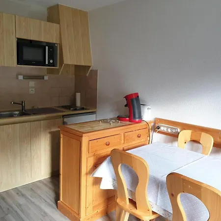 Apartment 4 Pers, Pied Des Pistes, Balcon, Ascenseur, Cave, Proche Telecabine - Fr-1-573-91